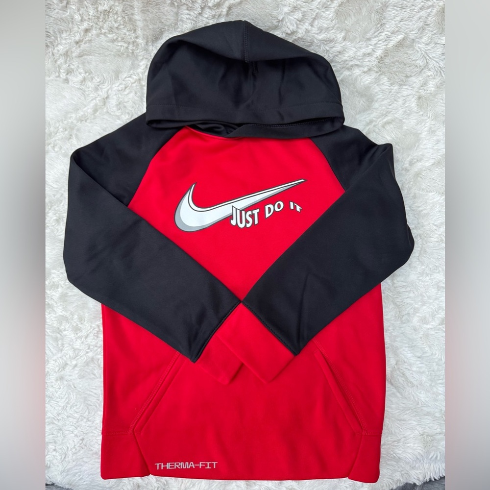 EUC - Kids Nike Therma-Fit Hoodie - Size 7
